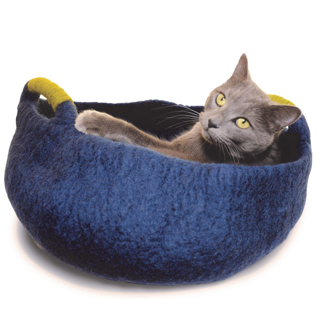 Cat Bed, Basket with Handle