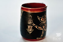 Load image into Gallery viewer, Kitty Mug, Black &amp; Red
