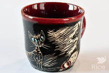 Load image into Gallery viewer, Kitty Mug, Black &amp; Red

