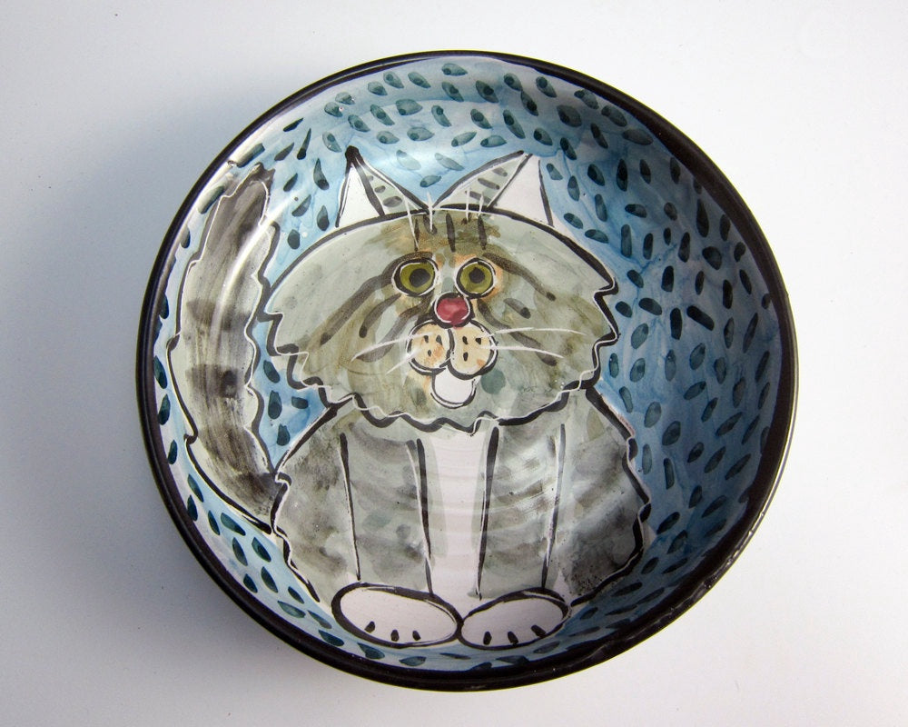 Grey and White Maine Coon Cat Feeding Dish